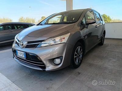 Usata Toyota Verso Style 112 CV (82 kW) 2014 Other Monovolume