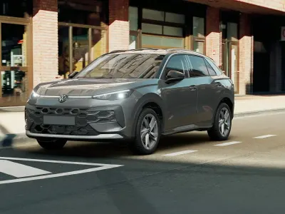 Nuova VW T-Roc Life 150 CV (110 kW) 2026 Wolf grey metallizzato nero SUV