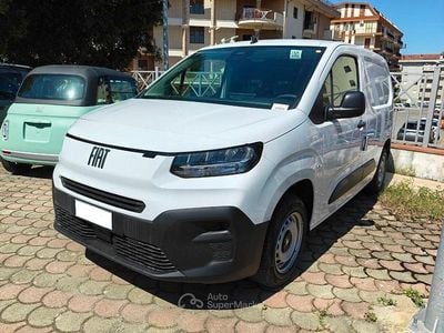 Nouvelle Fiat Doblò 102 ch (75 kW) 2026 Blanc Monospace
