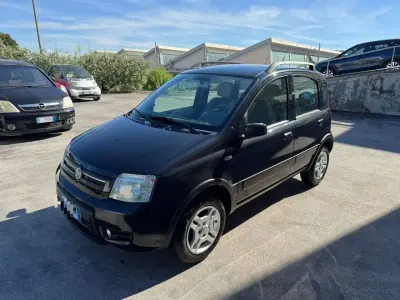 Usata Fiat Panda Climbing 60 CV (44 kW) 2009 Nero Utilitaria