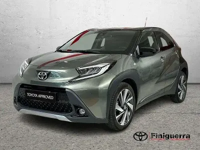 Second-hand Toyota Aygo X Lounge 72 CP (52 kW) 2022 Verde SUV