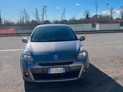 Usata Renault Clio II 75 CV (55 kW) 2010 Berlina