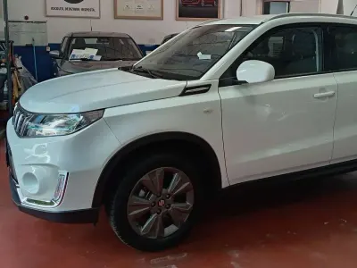 Usata Suzuki Vitara Cool 129 CV (94 kW) 2020 Bianco SUV