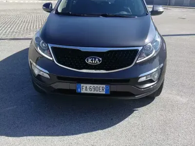 Usata Kia Sportage 115 CV (84 kW) 2015 Grigio SUV