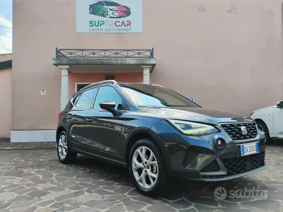 Usata Seat Arona FR 110 CV (80 kW) 2023 Grigio scuro SUV