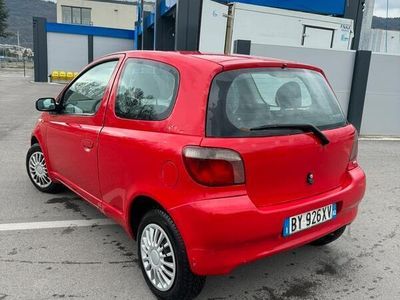 usata Toyota Yaris 1.0i 16V cat 5 porte '03