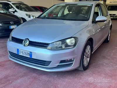 Usata VW Golf VII Highline 105 CV (77 kW) 2012 Argento Station wagon