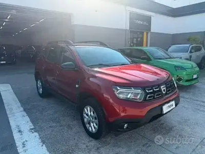 Usata Dacia Duster Comfort 116 CV (85 kW) 2022 Rosso SUV
