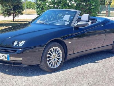 Usata Alfa Romeo Spider Lusso 150 CV (110 kW) 1996 Nero Cabrio