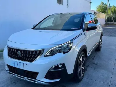 Usata Peugeot 3008 Crossway 131 CV (96 kW) 2020 Bianco SUV