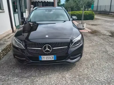 Usata Mercedes C220 Executive 170 CV (125 kW) 2015 Nero Station wagon