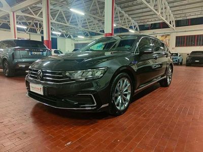 Usata VW Passat GTE 156 CV (114 kW) 2022 Grigio Station wagon