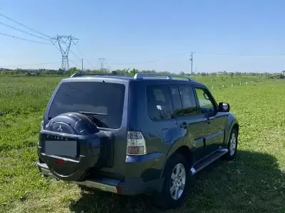 Usata Mitsubishi Pajero 160 CV (117 kW) 2008 Bluazzurro SUV