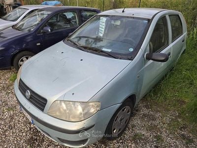 Usata Fiat Punto 60 CV (44 kW) 2004 Blu Utilitaria
