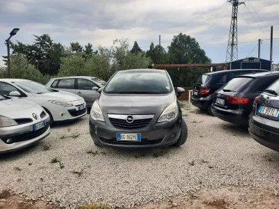 Usata Opel Meriva 95 CV (69 kW) 2011 Grigio Monovolume