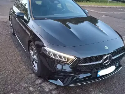 Usata Mercedes A180 136 CV (100 kW) 2024 Nero Berlina