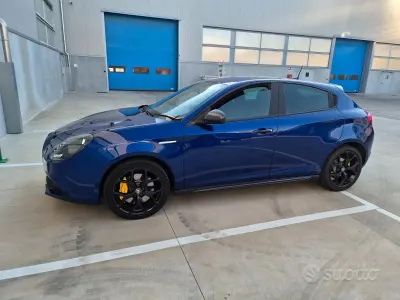 Usata Alfa Romeo Giulietta 120 CV (88 kW) 2020 Bluazzurro Utilitaria