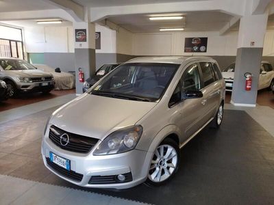 usata Opel Zafira 1.9 CDTI 120CV Cosmo