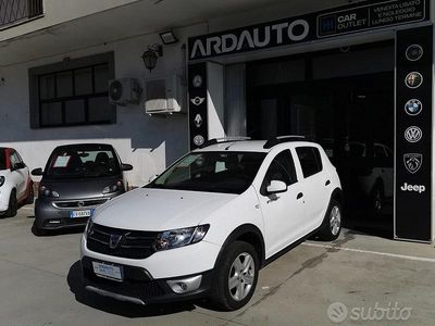 Usata Dacia Sandero Prestige 90 CV (66 kW) 2013 Bianco Berlina
