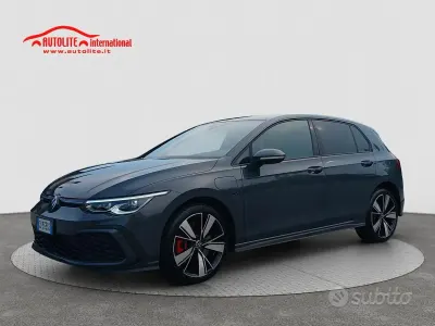 Usata VW Golf VIII GTE 150 CV (110 kW) 2022 Grigio Berlina