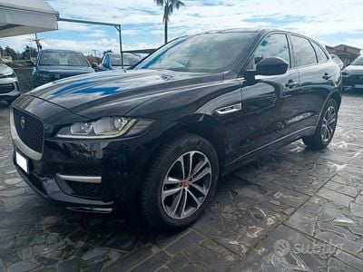 Usata Jaguar F-Pace Portfolio 180 CV (132 kW) 2017 Nero SUV