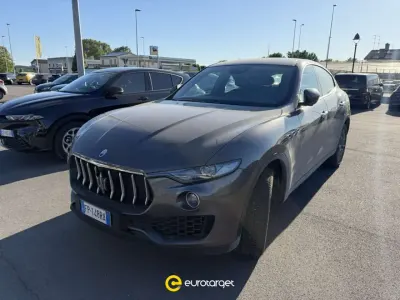 Usata Maserati Levante 275 CV (202 kW) 2018 Grigio SUV