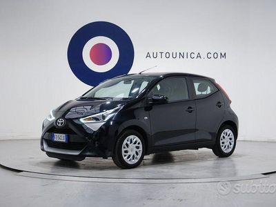 Usata Toyota Aygo Connect Style 72 CV (52 kW) 2019 Nero Utilitaria