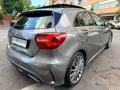 Usata Mercedes A180 Premium 109 CV (80 kW) 2018 Grigio Berlina