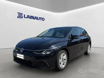 Usata VW Golf VIII Life 131 CV (96 kW) 2021 Nero Berlina