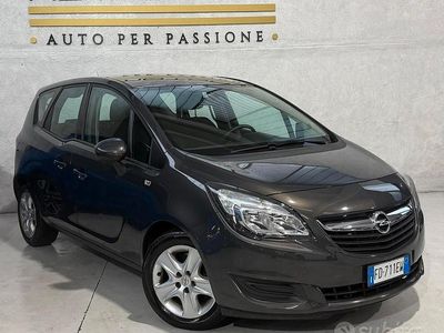 Usata Opel Meriva 95 CV (69 kW) 2016 Grigio Monovolume