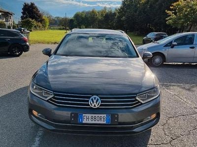 Usata VW Passat Comfortline 120 CV (88 kW) 2017 Grigio Station wagon