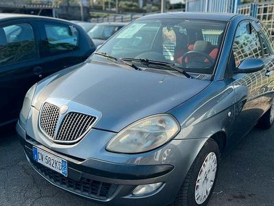 Usata Lancia Ypsilon 69 CV (50 kW) 2005 Grigio Utilitaria