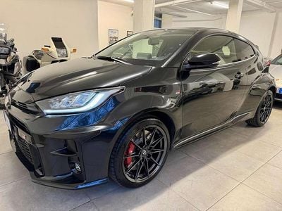 Usata Toyota Yaris 261 CV (191 kW) 2023 Precious black Utilitaria