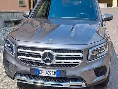 Begagnad Mercedes GLB200 163 HK (119 kW) 2021 Grå SUV