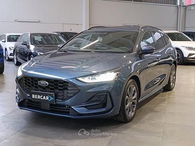 Usata Ford Focus ST-Line 125 CV (91 kW) 2022 Blu Station wagon