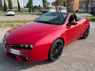 Usata Alfa Romeo Spider 200 CV (147 kW) 2007 Rosso Cabrio