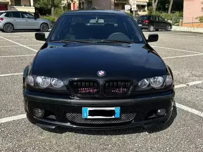 Usata BMW 320 Efficient Dynamics 150 CV (110 kW) 2002 Nero Berlina