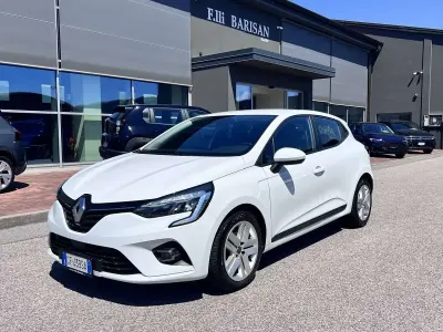 Usata Renault Clio Zen 90 CV (66 kW) 2021 Bianco Utilitaria