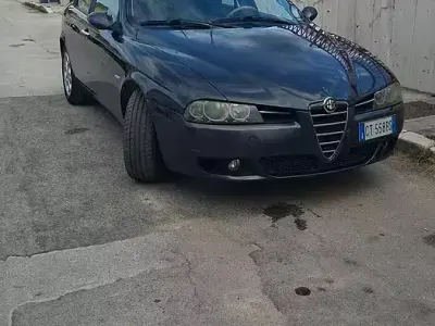 Usata Alfa Romeo 156 140 CV (102 kW) 2005 Grigio Berlina