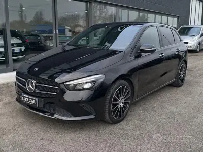 Usata Mercedes B200 Premium 150 CV (110 kW) 2019 Nero Utilitaria