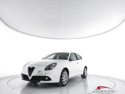 Gebraucht Alfa Romeo Giulietta Super 150 PS (110 kW) 2017 Weiß Kleinwagen