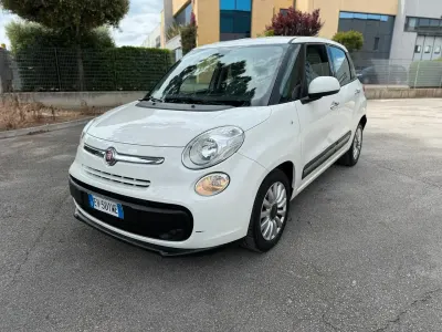 Usado Fiat 500L Lounge 86 CV (63 kW) 2015 Blanco Monovolumen
