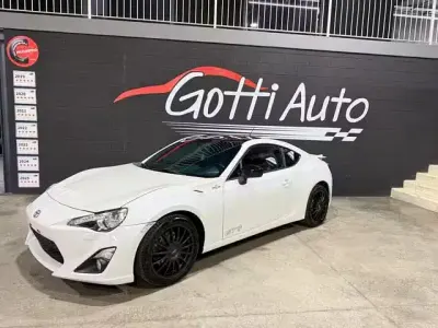 Usata Toyota GT86 GT 200 CV (147 kW) 2013 Bianco Coupé