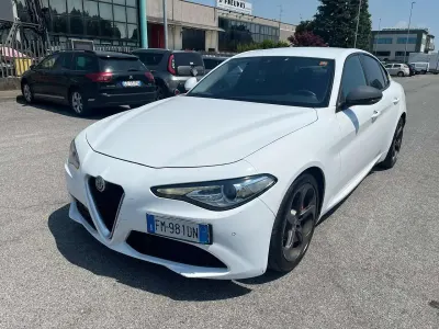 Usata Alfa Romeo Giulia 179 CV (131 kW) 2017 Bianco Berlina