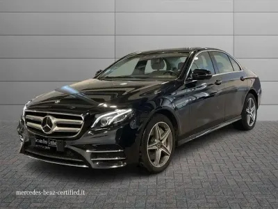 Usata Mercedes E300 Premium 194 CV (142 kW) 2020 Nero metallizzato Berlina
