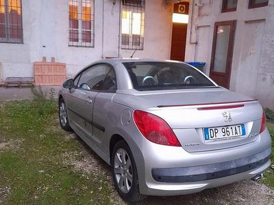 Usata Peugeot 207 CC 93 CV (68 kW) 2008 Grigio Cabrio