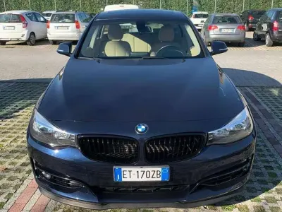 Usata BMW 320 Gran Turismo Luxury Line 184 CV (135 kW) 2014 Blu/azzurro Berlina