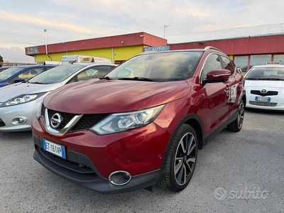 Rosso Usata 2014 Nissan Qashqai Tekna SUV | 11.900 € (Cara)