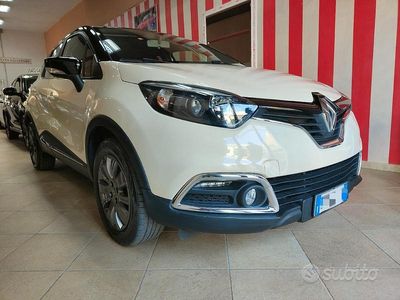 Usata Renault Captur 90 CV (66 kW) 2015 Beige SUV