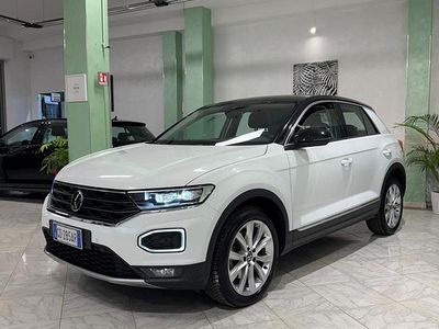 Usata VW T-Roc 150 CV (110 kW) 2020 Bianco SUV
